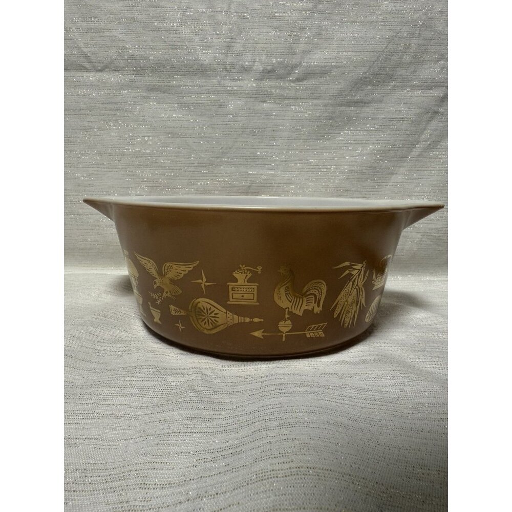 Vintage Pyrex 475-B 2 1/2 Qt Early American White Nesting Round Handles *No Lid*